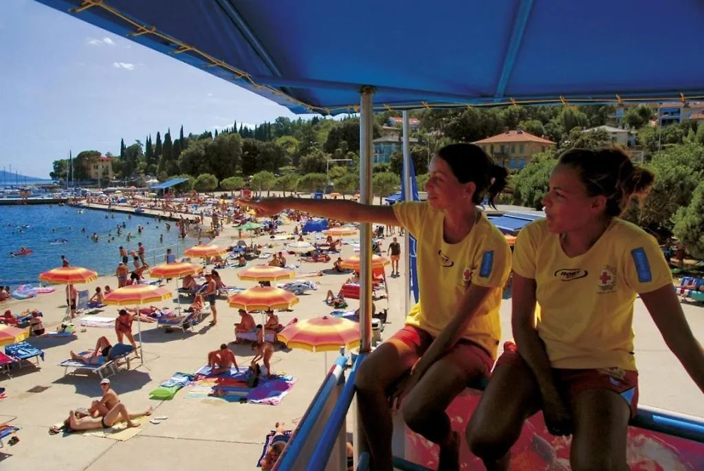 Holiday Home In Icici With Seaview, Balcony, Air Condition, Wifi Croatie