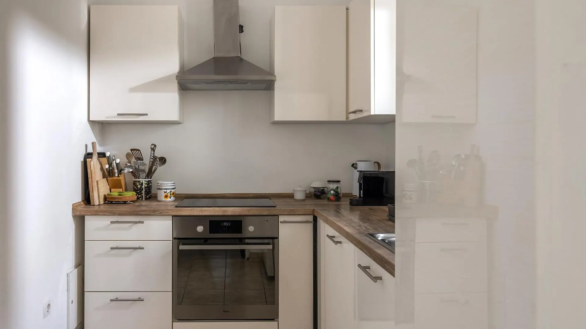 Holiday Home In Icici With Seaview, Balcony, Air Condition, Wifi Κροατία