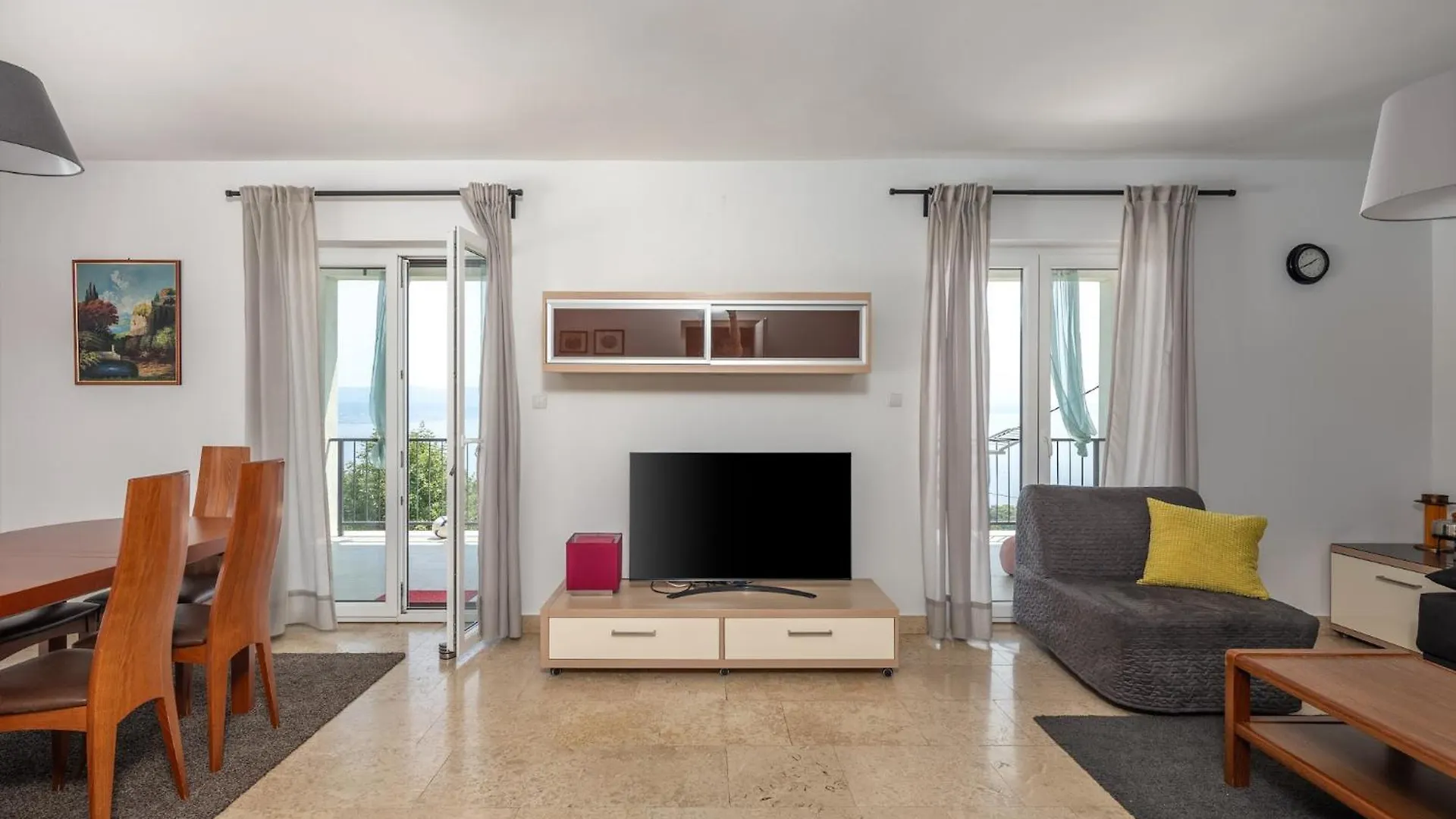 Holiday Home In Icici With Seaview, Balcony, Air Condition, Wifi