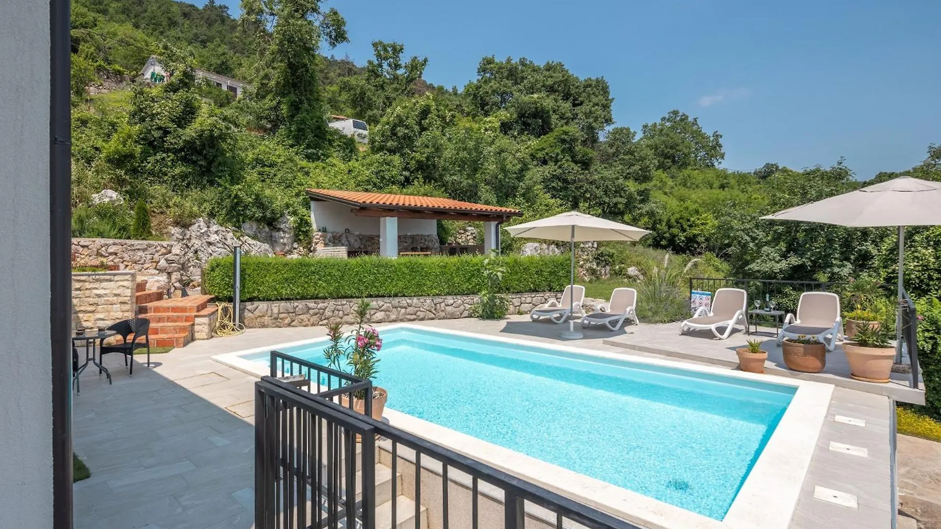 Holiday Home In Icici With Seaview, Balcony, Air Condition, Wifi Croatie