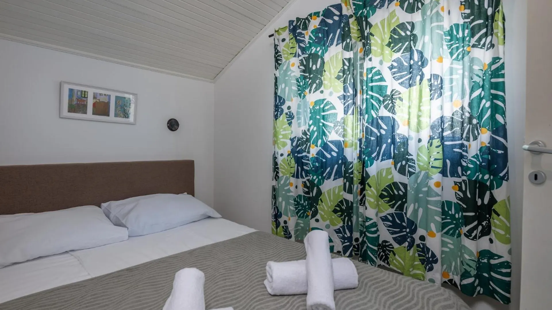 Holiday Home In Icici With Seaview, Balcony, Air Condition, Wifi